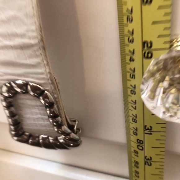 Lizard Skin Vintage White adjustable Belt with front buckle. Small 90’s style - Picture 9 of 9